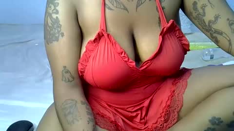 Snapshot of heyybanan chatting on March 2025 09:03:02 PM heyybanan online show from March 2025 09:03:02 PM