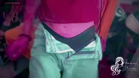 Snapshot of heyyythanks chatting on November 2025 12:21:01 AM Gwen Elise online show from November 2025 12:21:01 AM