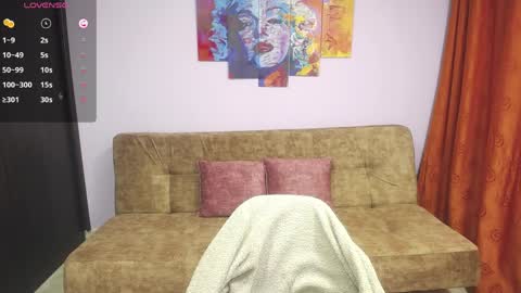 Snapshot of hi_allison chatting on April 2026 03:06:01 AM Allison online show from April 2026 03:06:01 AM