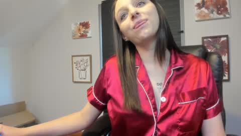 Paige online show from September 2025 01:27:02 PM