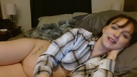 Snapshot of hi_cut_cutie chatting on January 2026 02:21:02 PM Paige online show from January 2026 02:21:02 PM