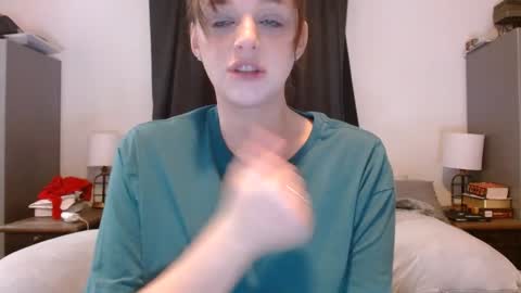 Snapshot of hi_cut_cutie chatting on February 2026 02:17:02 PM Paige online show from February 2026 02:17:02 PM