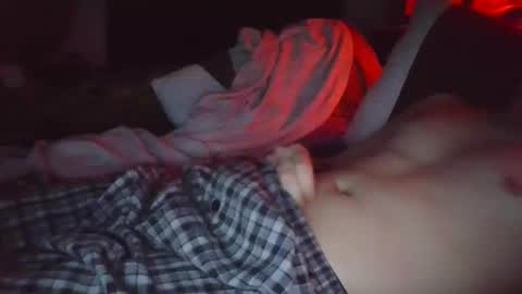 Snapshot of hi_life850 chatting on April 2026 01:42:02 AM MR. Bation online show from April 2026 01:42:02 AM