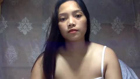 hi_there99 online show from October 2025 03:02:02 AM