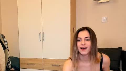 Ana online show from November 2025 05:30:01 PM