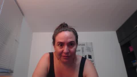 Snapshot of hidden_tinna chatting on February 2026 11:17:01 PM Tinna online show from February 2026 11:17:01 PM