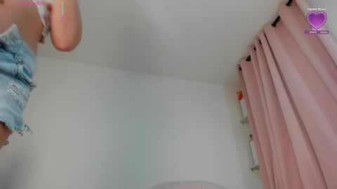 Snapshot of hiddendana chatting on March 2026 11:43:02 AM Dana online show from March 2026 11:43:02 AM