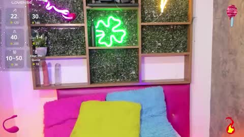 hiddenhotcake online show from January 2026 08:01:01 PM