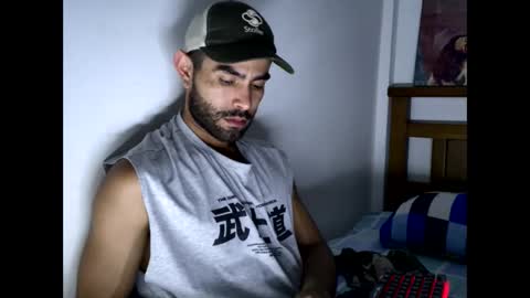 Snapshot of hideonbush051 chatting on September 2025 02:50:02 AM hideonbush online show from September 2025 02:50:02 AM