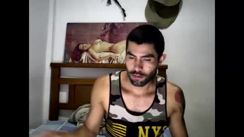 Snapshot of hideonbush051 chatting on October 2025 03:06:02 AM hideonbush online show from October 2025 03:06:02 AM