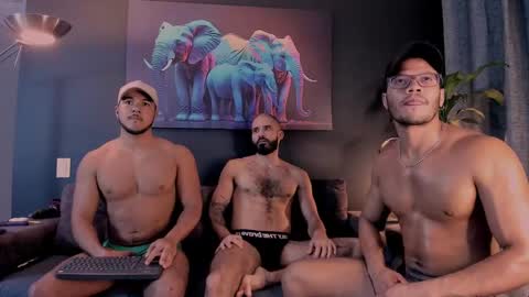 Snapshot of highlatin_guys chatting on February 2025 12:52:02 AM Terry and E online show from February 2025 12:52:02 AM