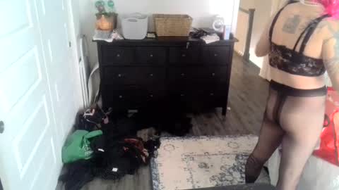 Snapshot of hightonight27 chatting on February 2025 04:10:01 PM hightonight27 online show from February 2025 04:10:01 PM