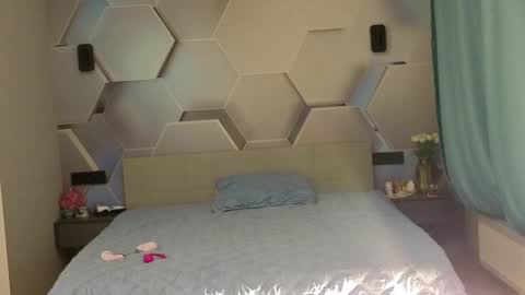 HIHIKA online show from April 2026 07:53:01 PM