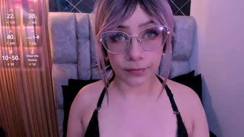 hikaru_dl online show from September 2025 10:43:01 PM