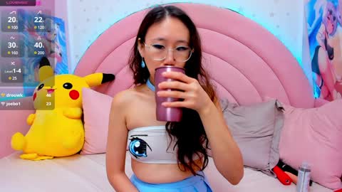 Snapshot of hikori_ chatting on December 2024 04:56:02 AM Hikori online show from December 2024 04:56:02 AM