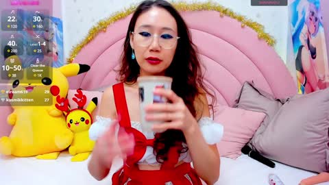 Snapshot of hikori_ chatting on December 2024 04:33:02 AM Hikori online show from December 2024 04:33:02 AM