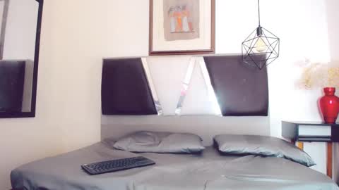 Snapshot of hilary_avilan chatting on January 2025 07:31:01 PM Hilary Avilan online show from January 2025 07:31:01 PM