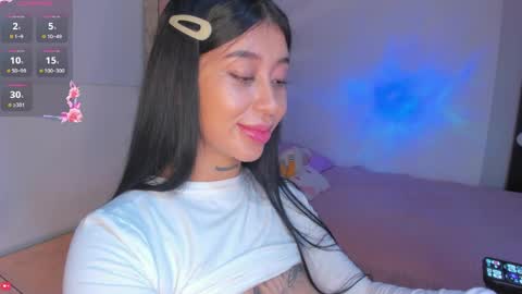 Snapshot of hilary_jones_22 chatting on April 2026 11:31:01 PM LUNA new account FOLLOW ME online show from April 2026 11:31:01 PM