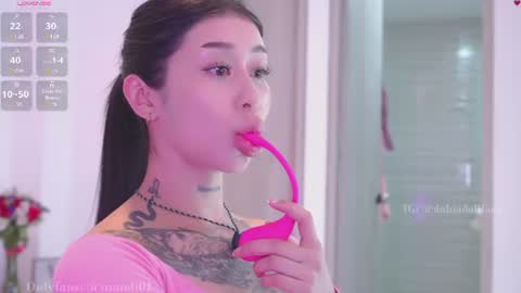 Snapshot of hilary_jones_22 chatting on July 2026 12:58:02 AM LUNA new account FOLLOW ME online show from July 2026 12:58:02 AM
