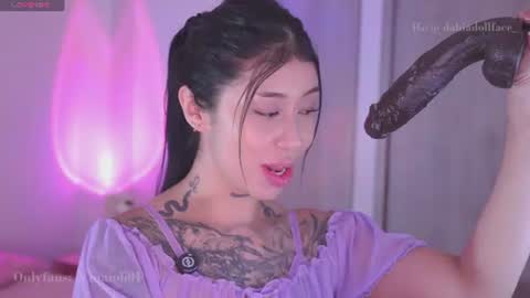 Snapshot of hilary_jones_22 chatting on July 2026 12:06:02 AM LUNA new account FOLLOW ME online show from July 2026 12:06:02 AM