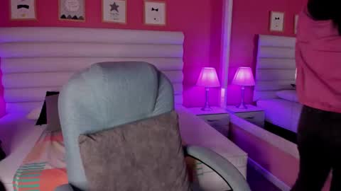 hilary_tailor online show from October 2025 11:10:02 AM