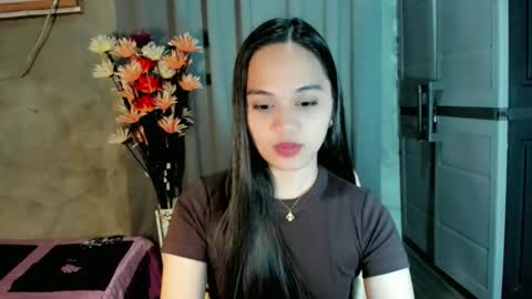 hilarymolly online show from February 2026 01:42:01 PM