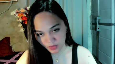 Snapshot of hilarymolly chatting on July 2026 09:39:01 PM hilarymolly online show from July 2026 09:39:01 PM