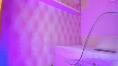  Hillary  online show from February 2025 07:21:01 AM