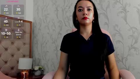 Snapshot of hillary_chen chatting on October 2025 11:39:01 AM Hillary online show from October 2025 11:39:01 AM