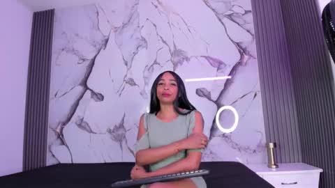 Hillarytonsonx online show from September 2025 12:05:02 PM