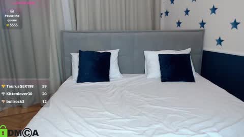 hilleva online show from March 2025 04:19:01 AM