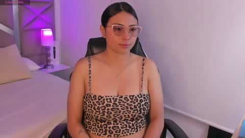Snapshot of himari53 chatting on May 2026 01:59:01 PM himari53 online show from May 2026 01:59:01 PM