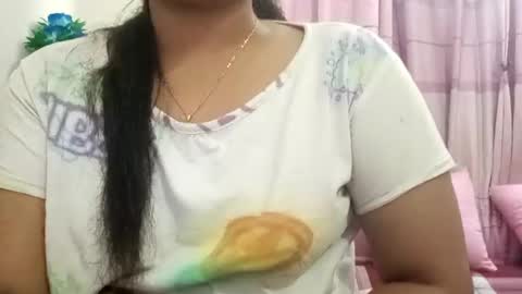 himuhimu22 online show from February 2025 12:05:02 PM