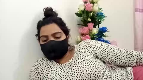 himuhimu22 online show from February 2025 11:26:01 PM