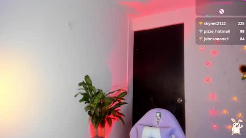 hinata online show from December 2024 10:52:02 PM