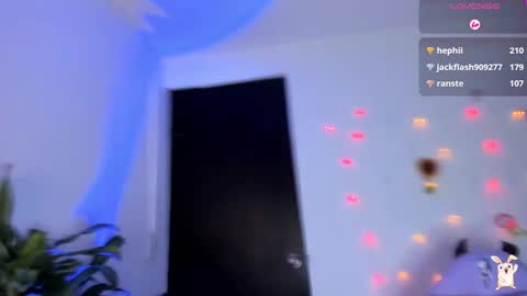 hinata online show from December 2024 11:39:02 PM