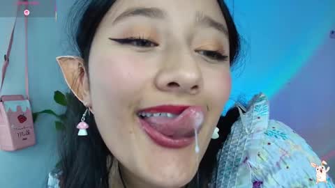 hinata online show from October 2025 09:00:02 PM