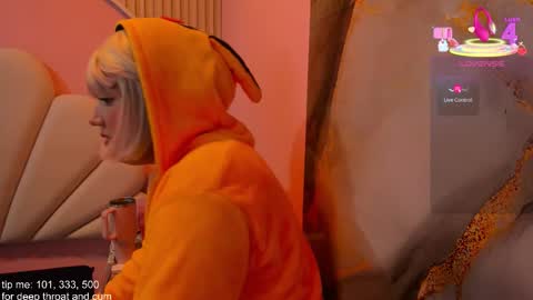 hinata_dolly online show from November 2025 11:21:02 AM