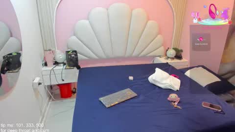 hinata_dolly online show from November 2025 11:13:01 AM