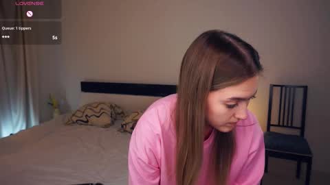 Snapshot of hip_hop_baby chatting on October 2025 07:22:02 PM Leya Day Mary Night PvT Open online show from October 2025 07:22:02 PM