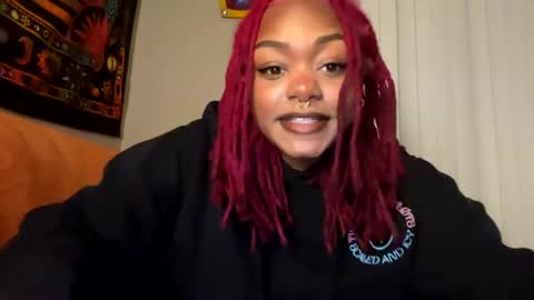 Snapshot of hippieangelbabi chatting on February 2025 01:19:02 AM angelbabi online show from February 2025 01:19:02 AM