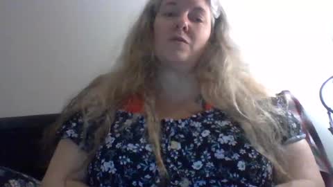 Snapshot of hippysnewhere chatting on July 2026 09:18:01 AM hippysnewhere online show from July 2026 09:18:01 AM