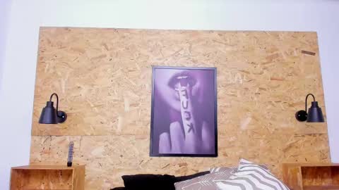 Snapshot of hiromichan_ chatting on December 2024 10:17:02 AM Hiromi online show from December 2024 10:17:02 AM