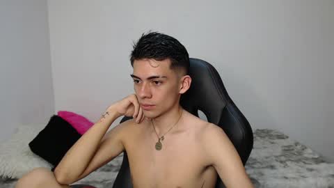 Snapshot of hiso_kai chatting on March 2026 03:39:01 AM Hisokax online show from March 2026 03:39:01 AM