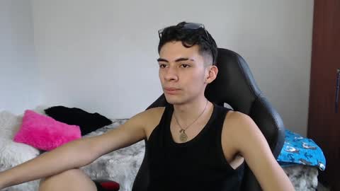 Snapshot of hiso_kai chatting on April 2026 09:23:01 PM Hisokax online show from April 2026 09:23:01 PM