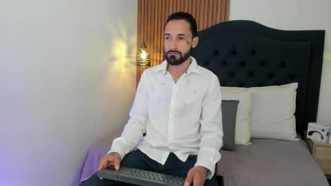 Hisoka online show from February 2026 08:13:02 PM