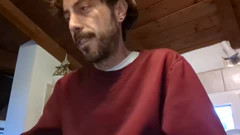 Snapshot of hitmenoww chatting on May 2026 06:05:02 PM hitmenoww online show from May 2026 06:05:02 PM