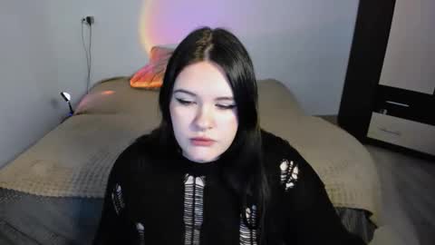 Dina online show from November 2025 04:50:01 PM