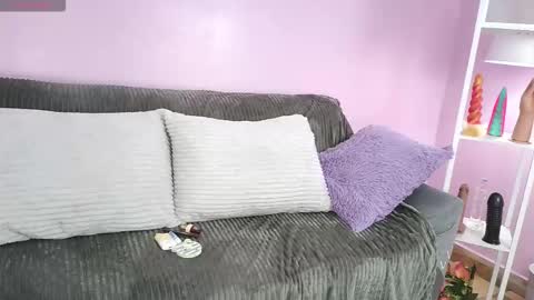 hiyakasudere_ online show from November 2025 06:20:01 PM