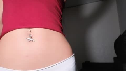 Snapshot of hoaarisa chatting on April 2026 09:04:01 PM Sofia online show from April 2026 09:04:01 PM